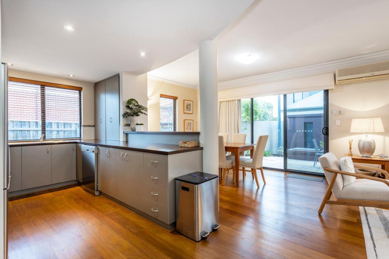Villa Coode Street Townhouse - Executive Escapes Perth Esterno foto