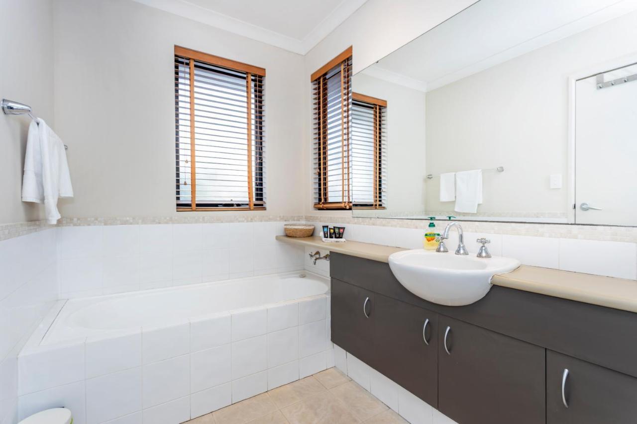 Villa Coode Street Townhouse - Executive Escapes Perth Esterno foto